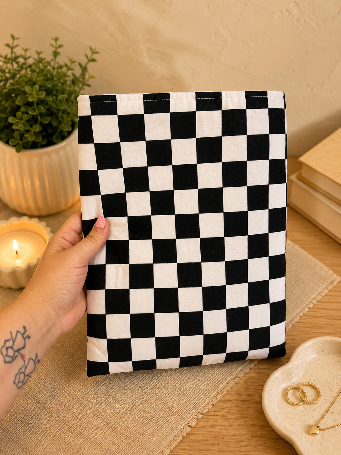 Black & White Checkered Large Book Sleeve NO POCKET